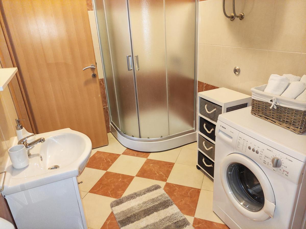 Apartmani Rina Donja Jagodnja Esterno foto