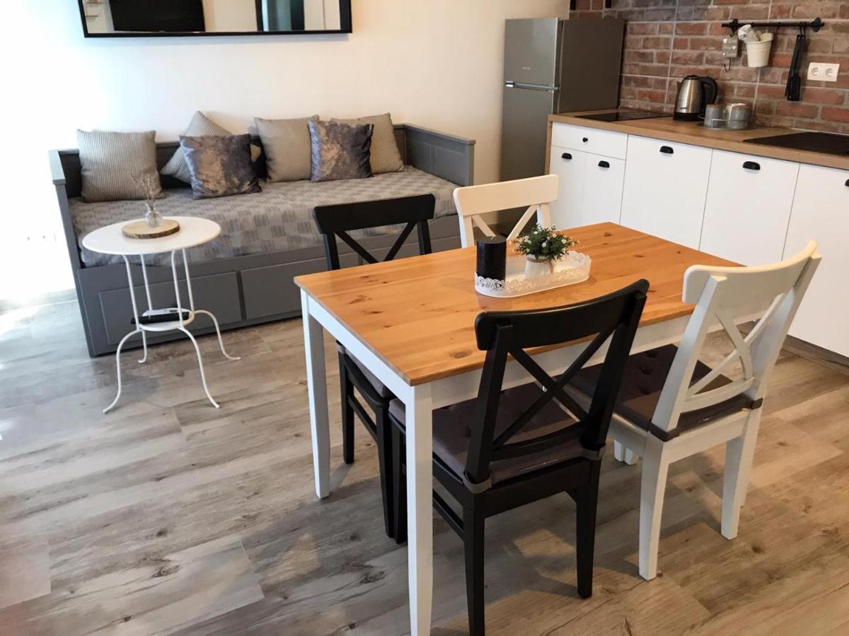 Apartmani Rina Donja Jagodnja Esterno foto