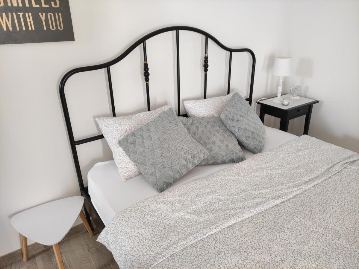 Apartmani Rina Donja Jagodnja Esterno foto