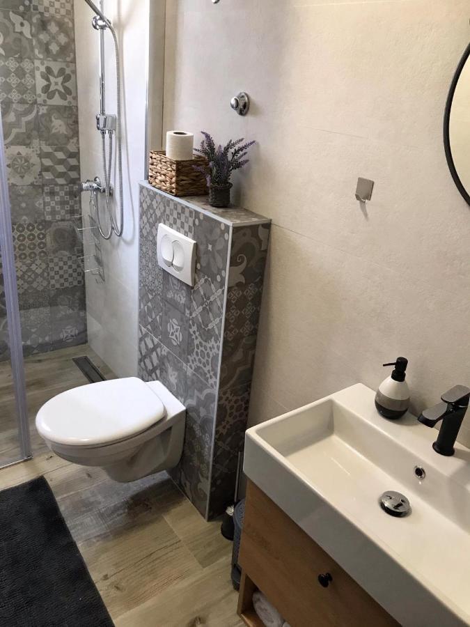 Apartmani Rina Donja Jagodnja Esterno foto