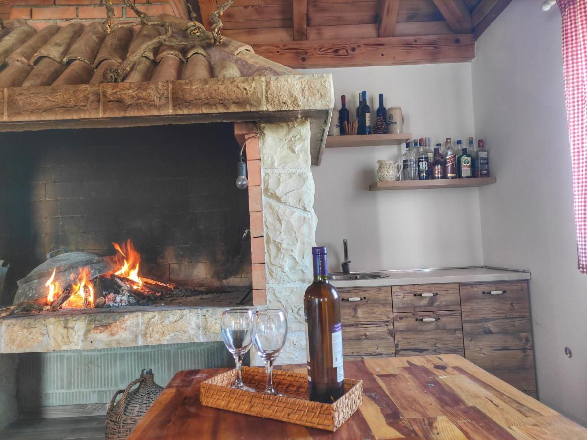 Apartmani Rina Donja Jagodnja Esterno foto
