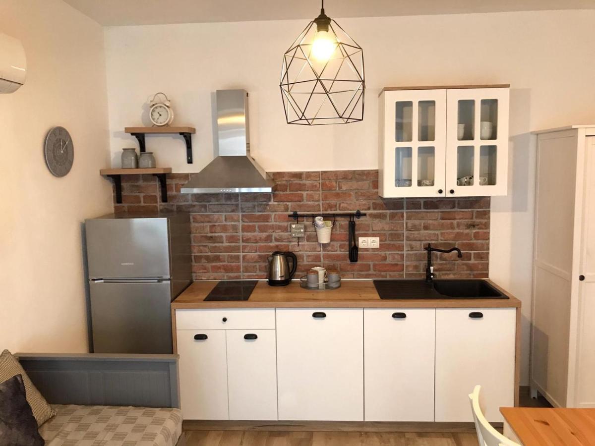 Apartmani Rina Donja Jagodnja Esterno foto